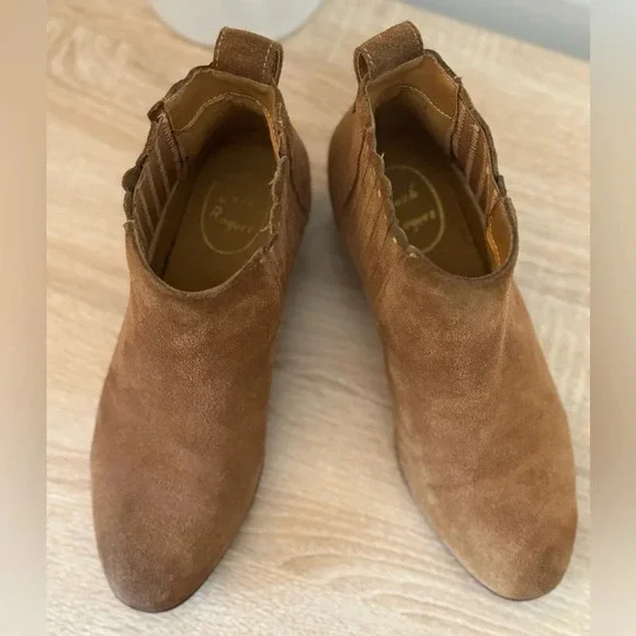 Jack Rogers Liddy Waterproof Suede Block Heel Booties size 7 - Picture 7 of 8